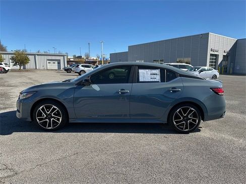 New 2025 Nissan Sentra SR w/ SR Premium Package image 2