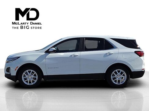 Used 2024 Chevrolet Equinox LT image 3