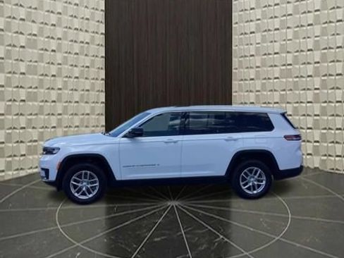 Certified 2023 Jeep Grand Cherokee L Laredo w/ Luxury Tech Group I AWD/4WD image 8