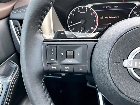 Certified 2023 Nissan Rogue SV w/ SV Premium B Package FWD image 22