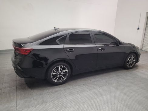 Used 2022 Kia Forte LXS FWD image 10