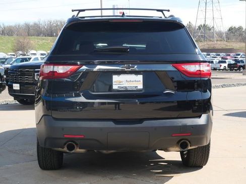 Used 2020 Chevrolet Traverse LT w/ LPO, Blackout Package image 6