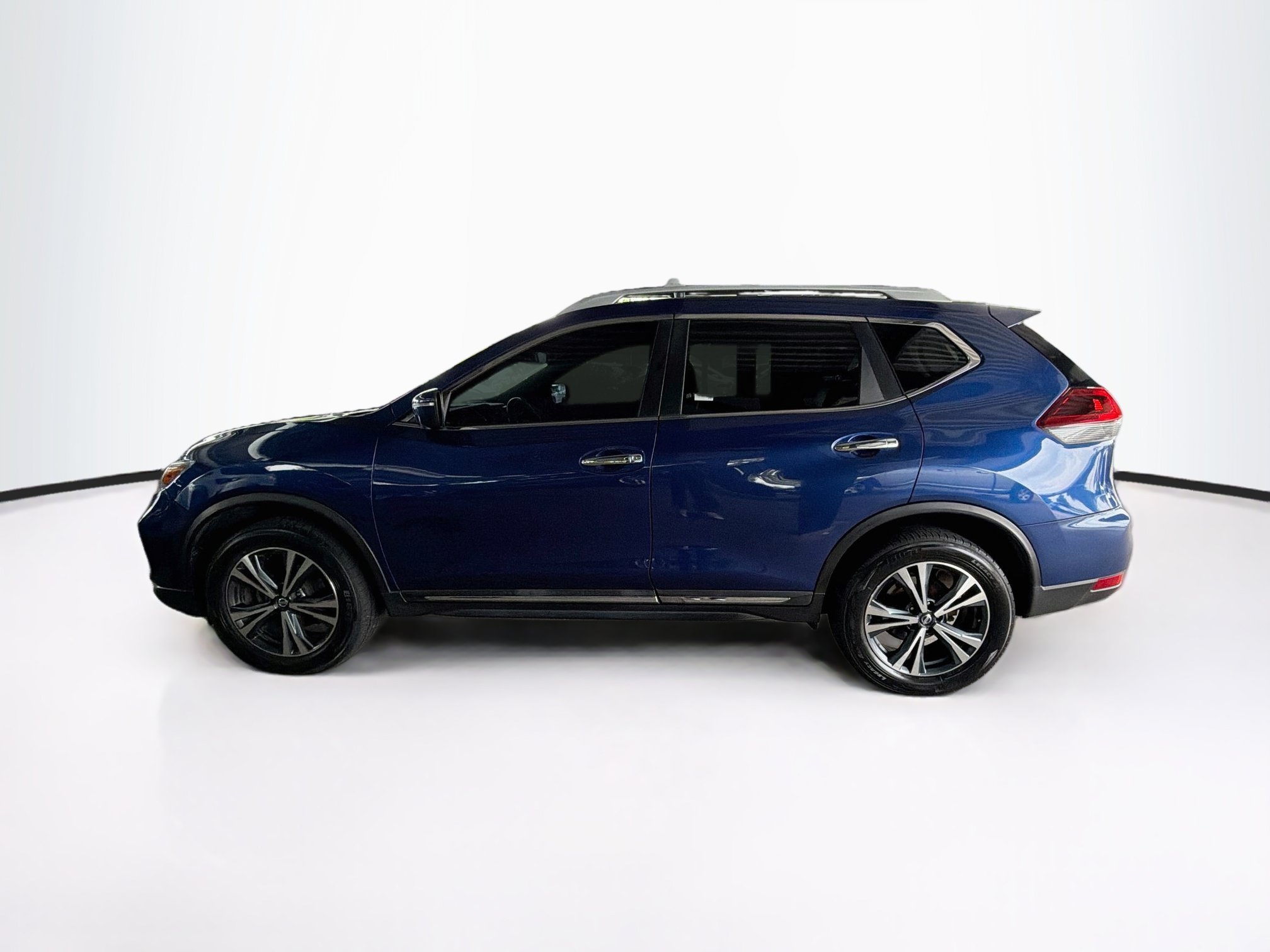 Used 2018 Nissan Rogue SL AWD/4WD image 4