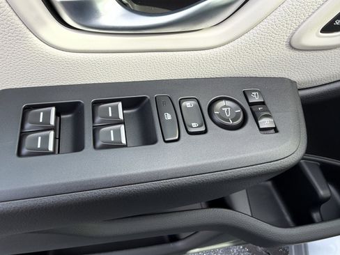 New 2026 Honda Pilot Touring image 28