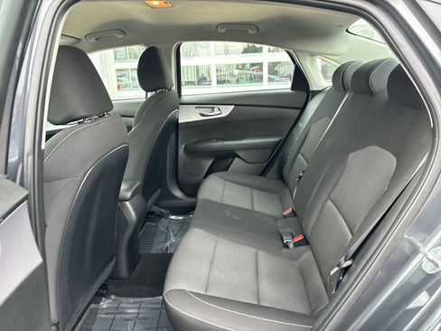 Used 2023 Kia Forte LXS image 8