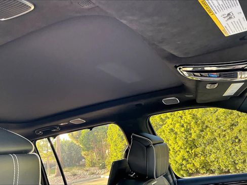 Used 2022 Jeep Grand Wagoneer Series II w/ Premium Group II image 12