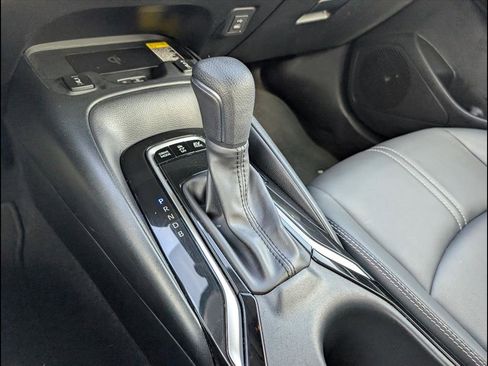 Used 2025 Toyota Corolla XLE image 21