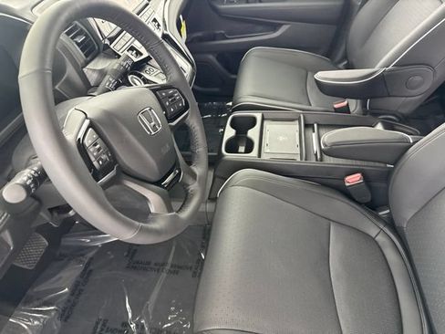 Certified 2026 Honda Odyssey Elite image 25