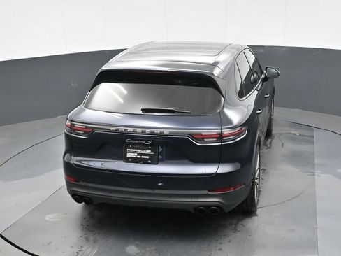 Certified 2023 Porsche Cayenne S Platinum AWD/4WD image 29