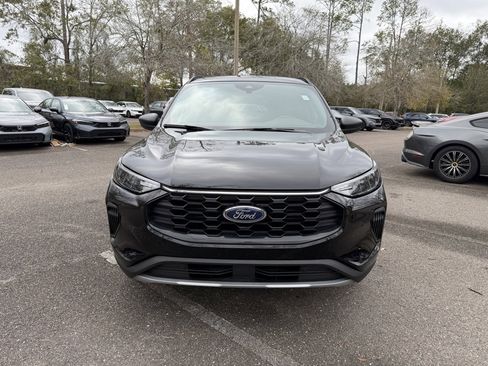Used 2025 Ford Escape ST-Line image 2
