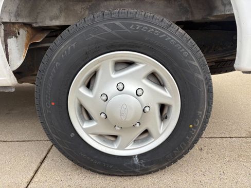 Used 2013 Ford E-350 and Econoline 350 XL image 20