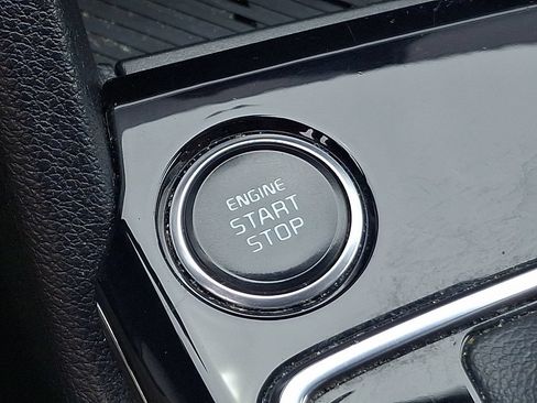 Certified 2023 Kia Sportage SX AWD/4WD image 22