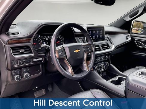 Used 2021 Chevrolet Tahoe High Country w/ Premium Package 2 AWD/4WD image 18