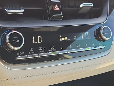 Used 2021 Toyota Corolla XSE w/ Carpet Mat Package (TMS) image 24