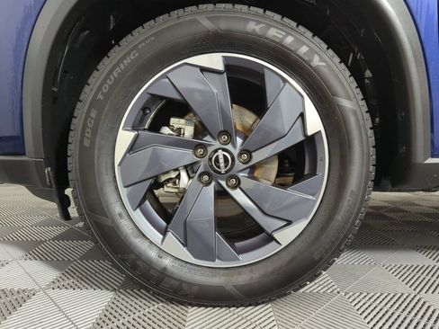 Used 2024 Nissan Rogue SV FWD image 21