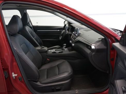 Used 2019 Nissan Altima 2.5 Platinum image 23