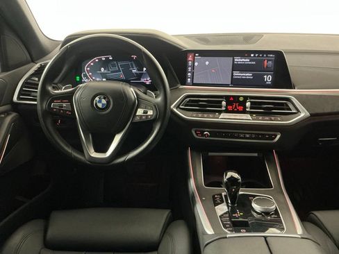 Used 2022 BMW X5 xDrive40i w/ Parking Assistance Package AWD/4WD image 9