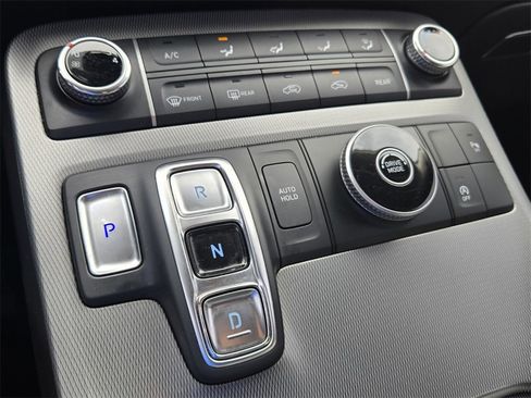 Used 2020 Hyundai Palisade SE image 18