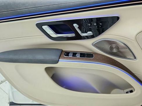 Used 2023 Mercedes-Benz EQS 450+ SUV image 34