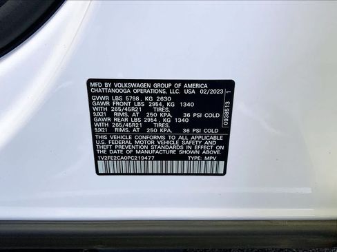 Used 2023 Volkswagen Atlas Cross Sport SEL Premium R-Line AWD/4WD image 27