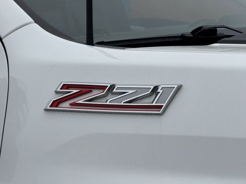 Used 2024 Chevrolet Silverado 2500 LTZ w/ LTZ Plus Package image 5