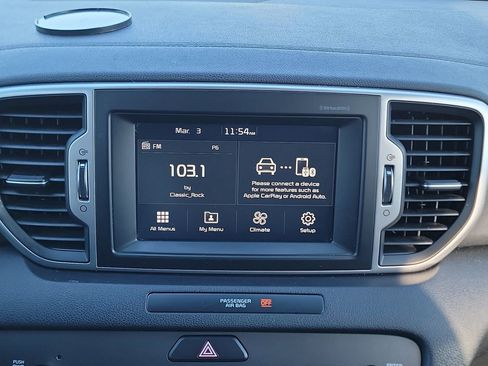 Used 2017 Kia Sportage EX image 16