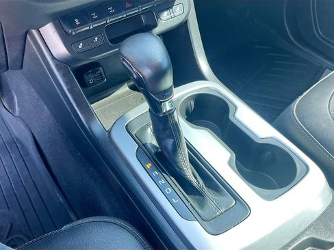 Used 2022 Chevrolet Colorado ZR2 image 17