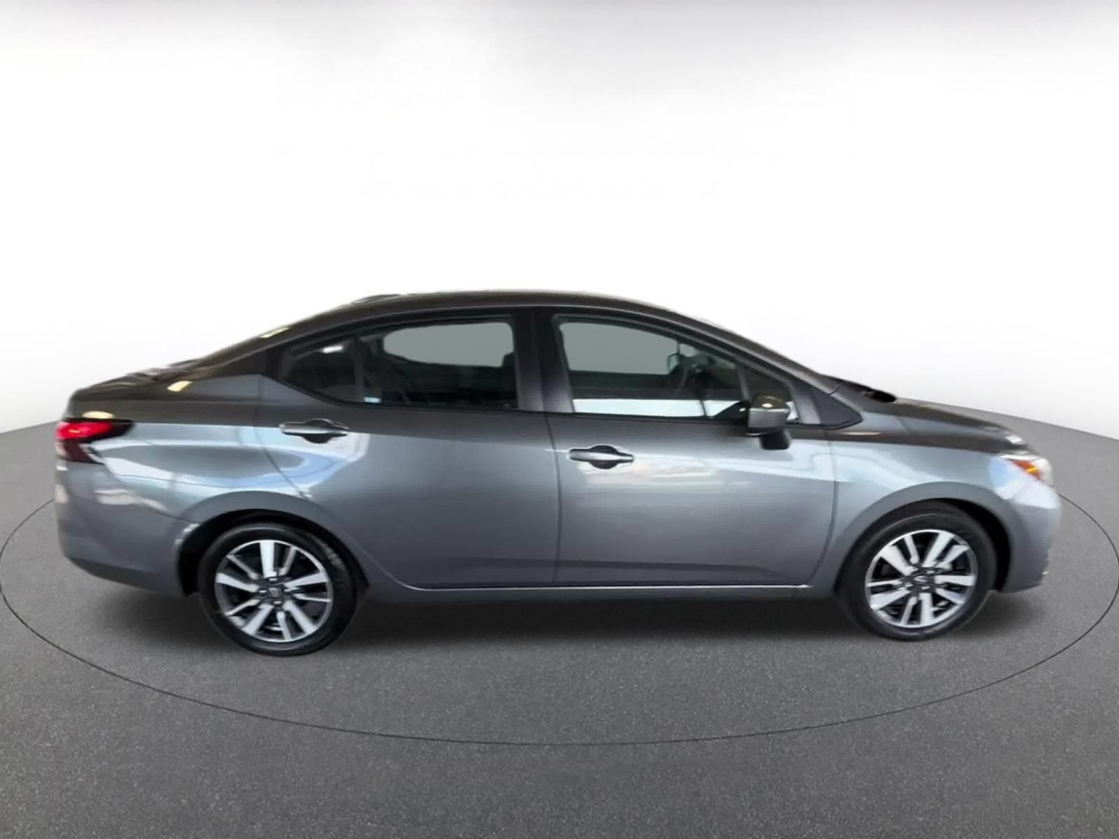 Used 2025 Nissan Versa SV FWD image 15