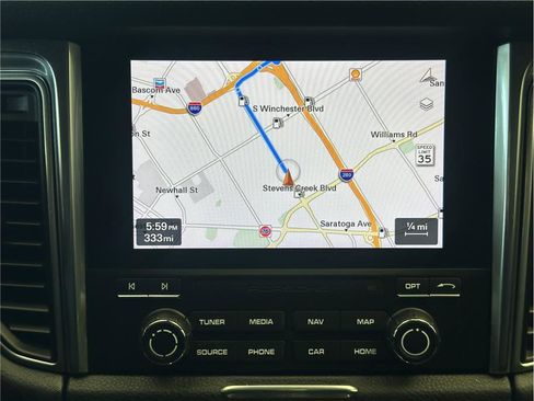 Used 2018 Porsche Macan Sport Edition image 19