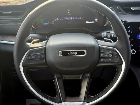New 2026 Jeep Grand Cherokee L Limited AWD/4WD image 27