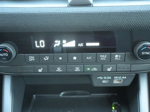 New 2026 Subaru Outback Limited w/ Premium/Limited Plus Package AWD/4WD image 29