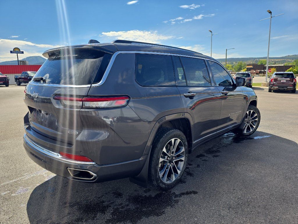 Used 2021 Jeep Grand Cherokee L Overland w/ Advanced Protech Group III AWD/4WD image 3