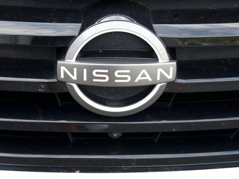 Used 2022 Nissan Pathfinder Platinum w/ Cargo Package FWD image 10