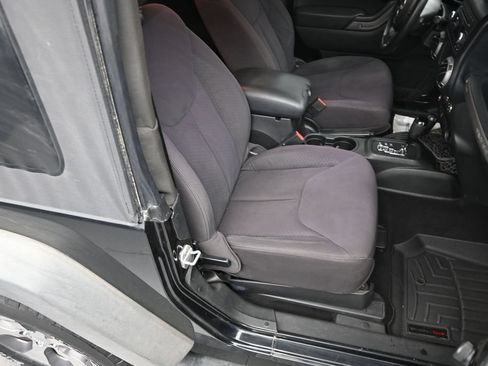 Used 2013 Jeep Wrangler Sport AWD/4WD image 11
