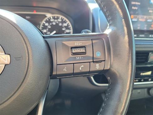 Certified 2022 Nissan Rogue SV w/ SV Premium Package image 26