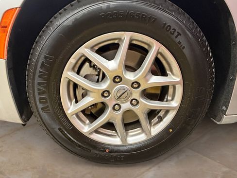 Used 2024 Chrysler Pacifica Touring-L FWD image 29