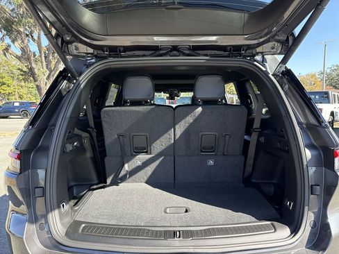 New 2025 Jeep Grand Cherokee L Altitude image 32