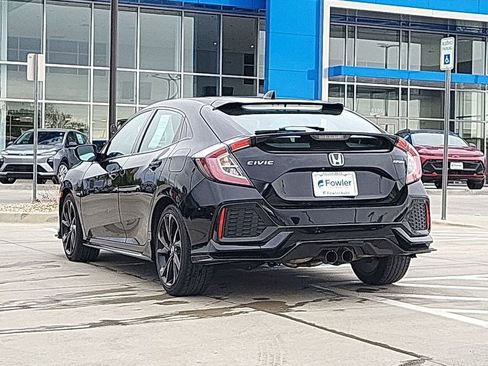 Used 2019 Honda Civic Sport image 6
