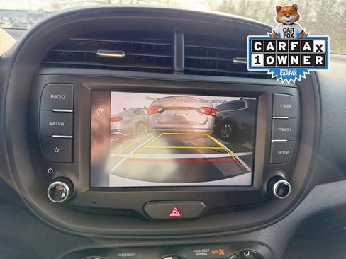 Used 2023 Kia Soul LX image 17