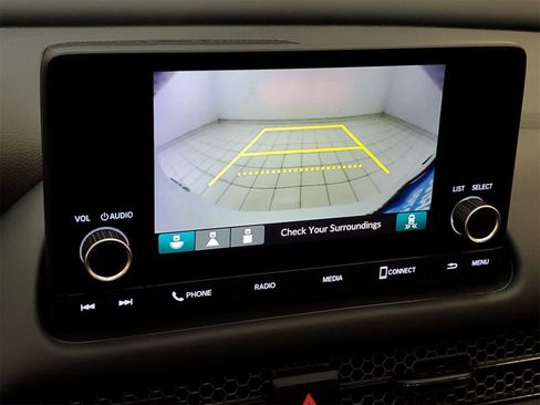 Certified 2025 Honda HR-V Sport image 3