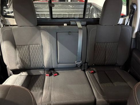 Used 2019 Nissan Titan SV AWD/4WD image 19