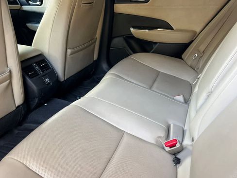 Used 2019 Honda Clarity Touring image 5