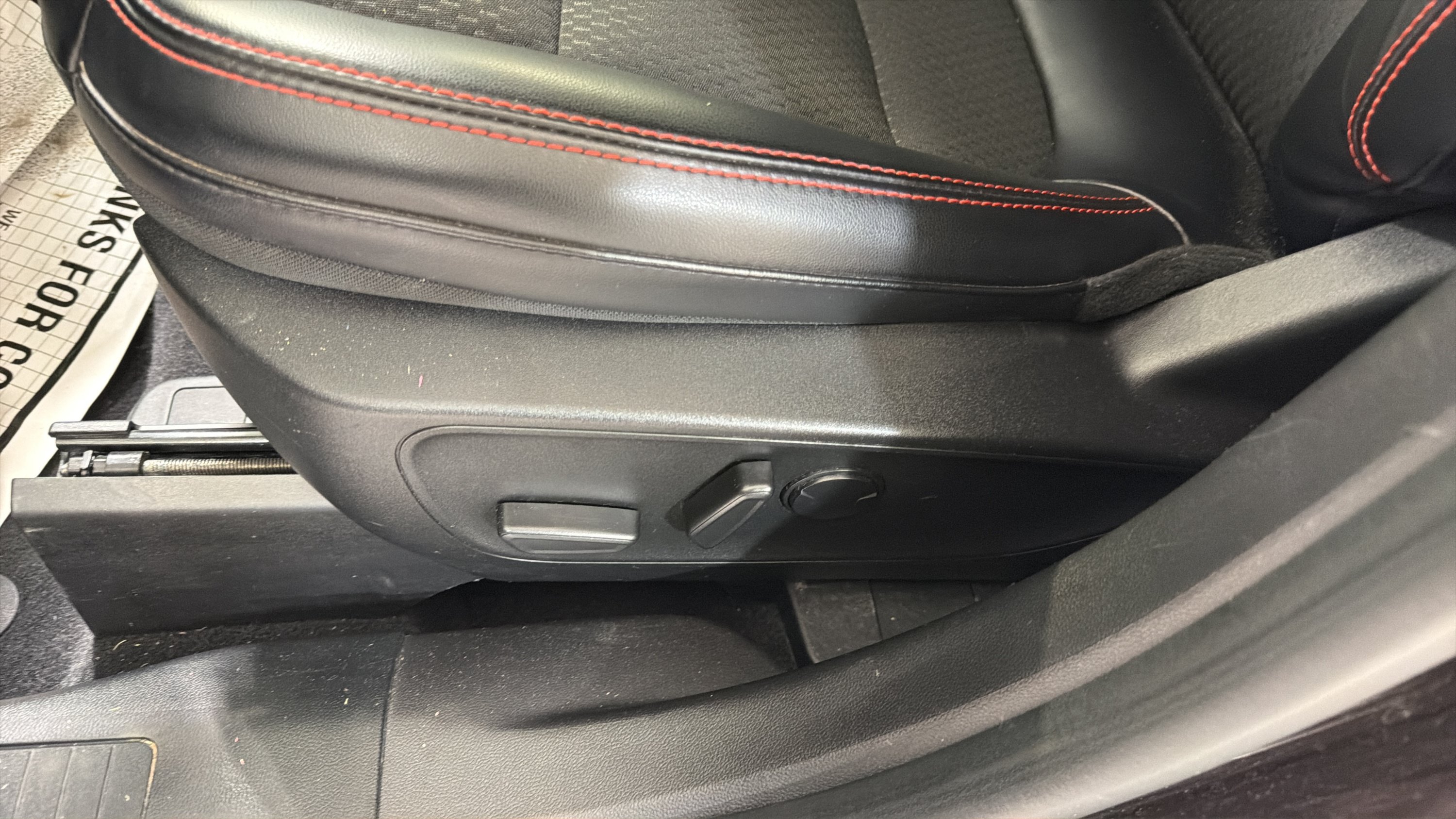 Used 2023 Ford Escape ST-Line w/ Tech Pack #1 FWD image 10