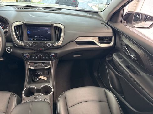 Used 2024 GMC Terrain SLT w/ Tech Package FWD image 47