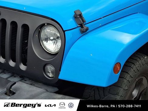 Used 2017 Jeep Wrangler Unlimited Sport AWD/4WD image 10