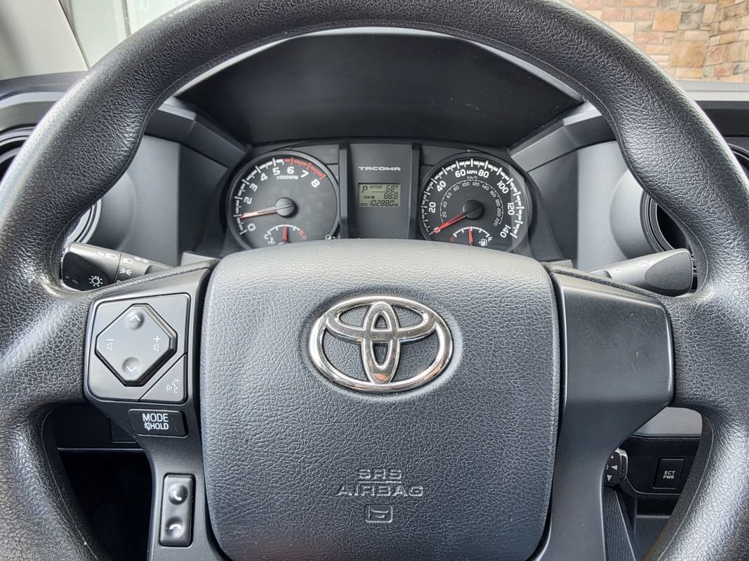 Used 2017 Toyota Tacoma SR RWD image 11