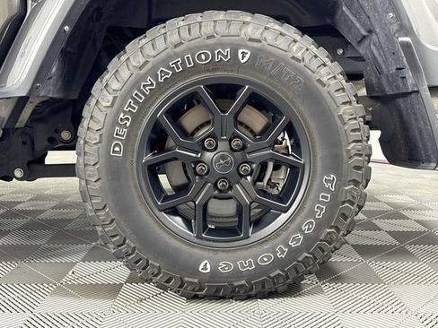 Used 2024 Jeep Gladiator Sport AWD/4WD image 44
