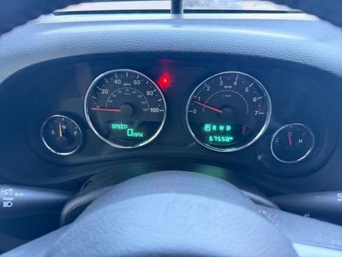 Used 2018 Jeep Wrangler Unlimited Sahara image 18