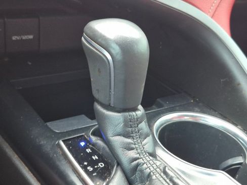 Used 2018 Toyota Camry XSE FWD image 8