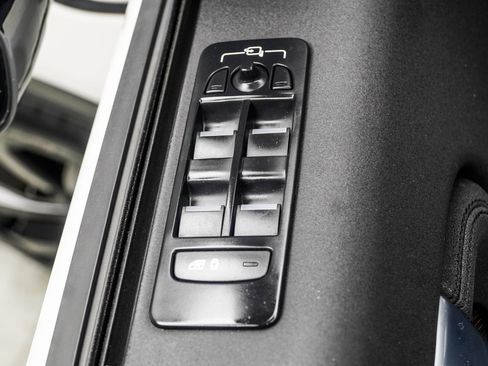 Used 2020 Land Rover Discovery Sport S image 34